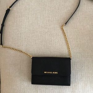 Michael Kors crows body clutch